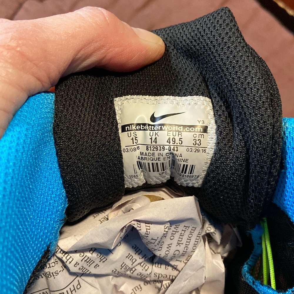 Men’s Nikes. EUC! - Picture 10 of 16